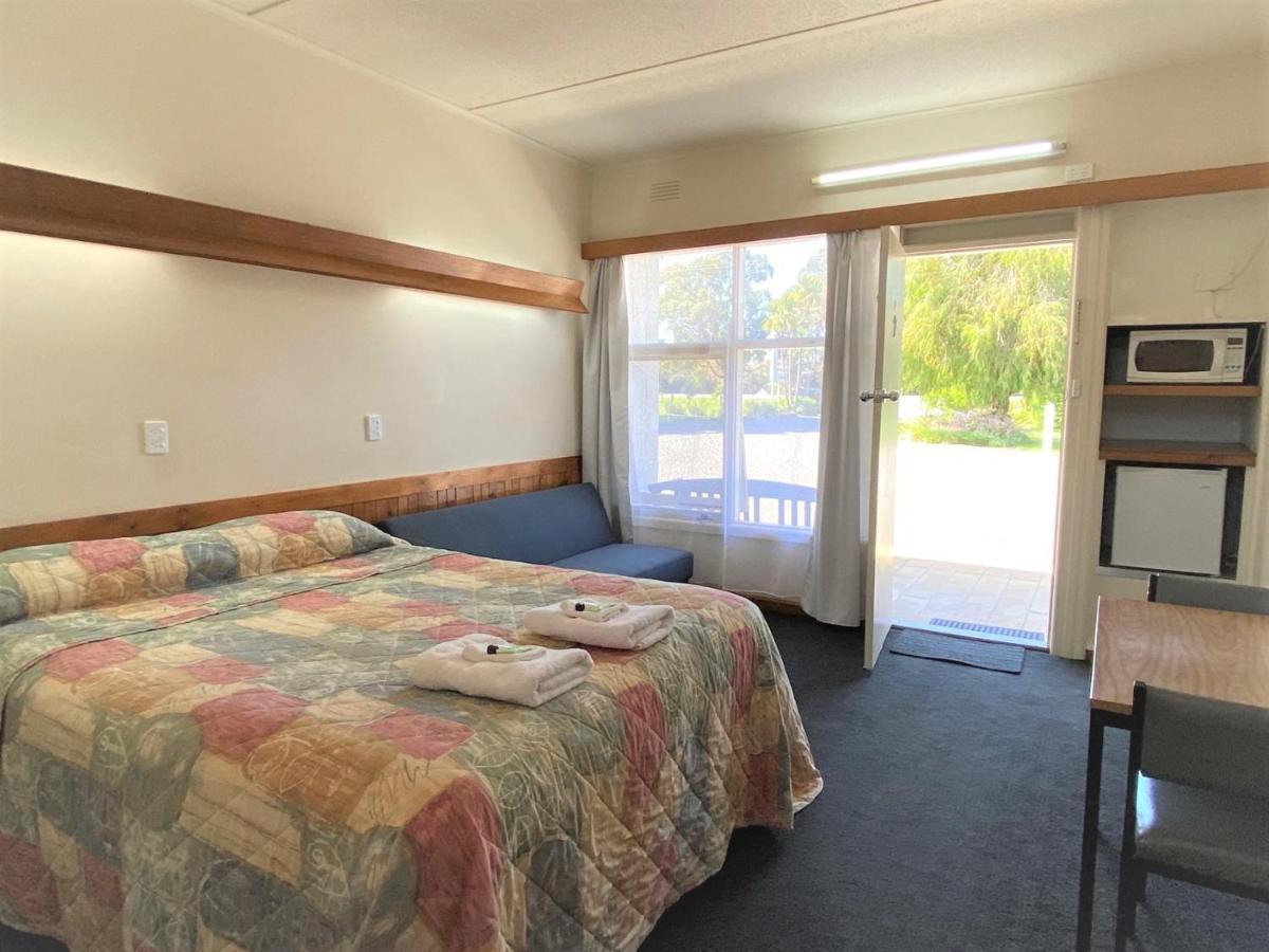 The Terang Motor Inn Kültér fotó